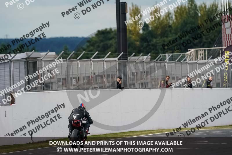 donington no limits trackday;donington park photographs;donington trackday photographs;no limits trackdays;peter wileman photography;trackday digital images;trackday photos